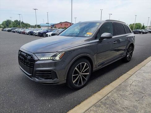 Certified 2024 Audi Q7 3.0T Prestige AWD/4WD image 11