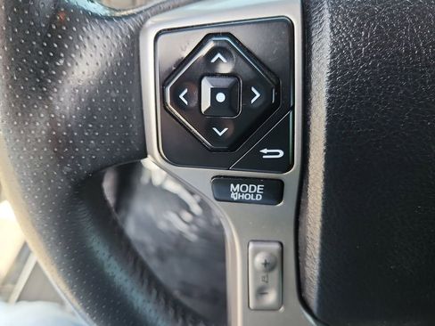 Used 2018 Toyota 4Runner SR5 image 21