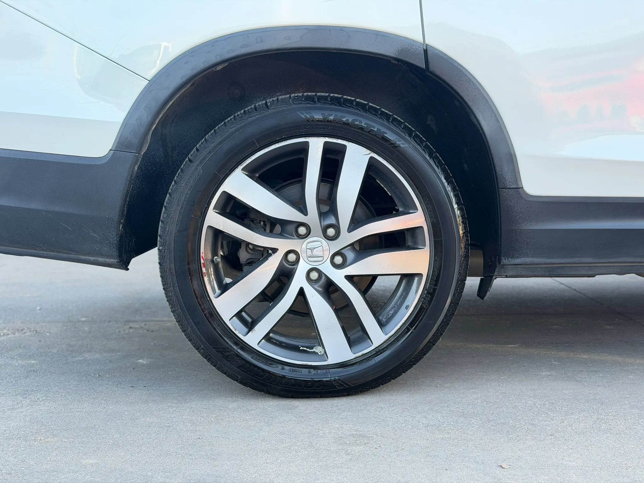 Used 2016 Honda Pilot Elite image 14