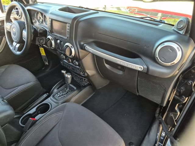 Used 2014 Jeep Wrangler Sahara AWD/4WD image 17