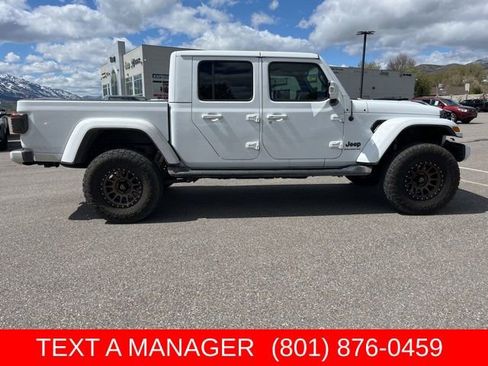 Used 2023 Jeep Gladiator Overland AWD/4WD image 2