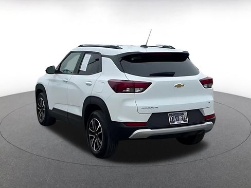 Used 2025 Chevrolet TrailBlazer LT image 4