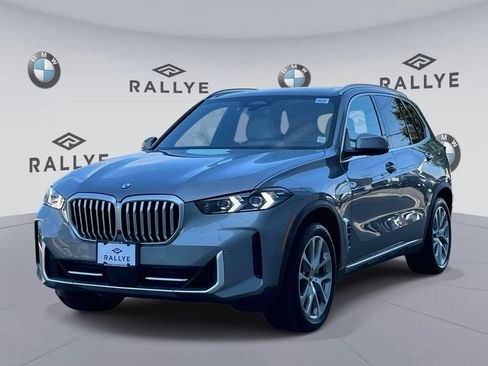 Used 2024 BMW X5 xDrive40i w/ Premium Package AWD/4WD image 3