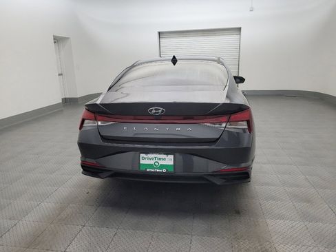 Used 2022 Hyundai Elantra SEL w/ Convenience Package FWD image 7
