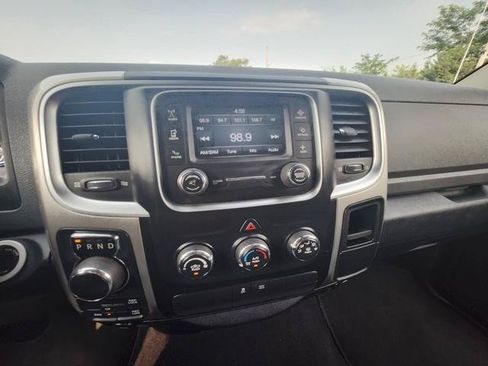 Used 2016 RAM 1500 Classic SLT AWD/4WD image 15