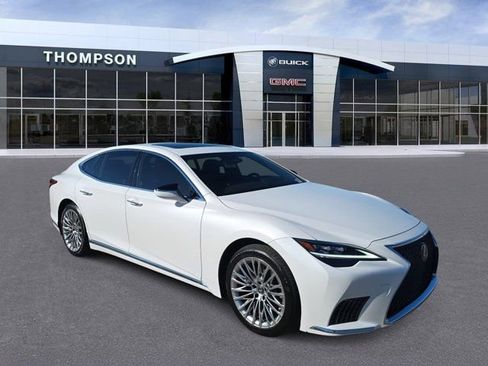 Used 2024 Lexus LS 500 image 1