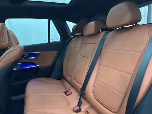 New 2026 Mercedes-Benz GLC 300 image 19