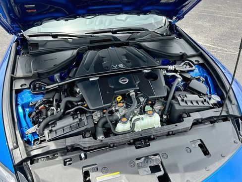 Certified 2024 Nissan Z Performance w/ Floor Mat Package RWD image 25