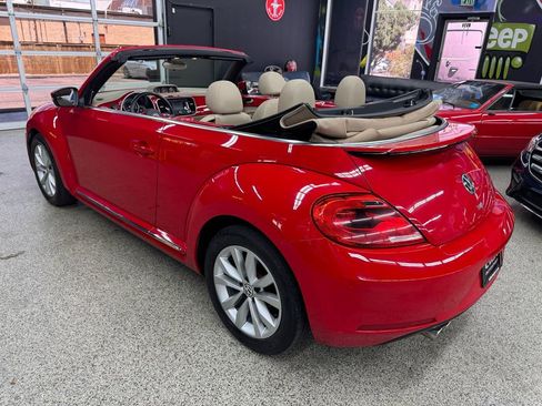 Used 2013 Volkswagen Beetle TDI FWD image 11
