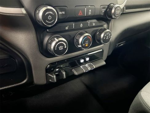 Used 2020 RAM 3500 Big Horn w/ Level 1 Equipment Group image 15