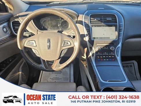 Used 2016 Lincoln MKX Reserve w/ Luxury Package image 17