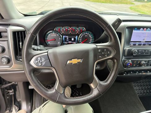Used 2017 Chevrolet Silverado 1500 LT w/ Midnight Edition AWD/4WD image 22