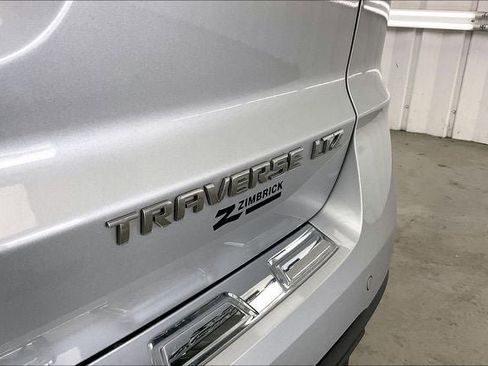 Used 2016 Chevrolet Traverse LTZ AWD/4WD image 9