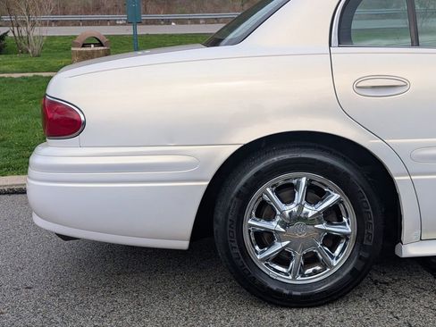 Used 2005 Buick Le Sabre Limited w/ Celebration Edition Package image 27