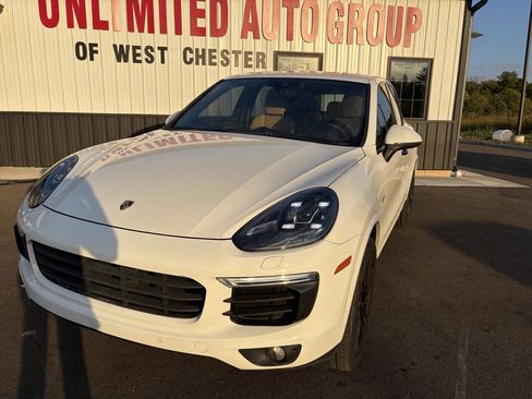 Used 2017 Porsche Cayenne S Platinum image 2