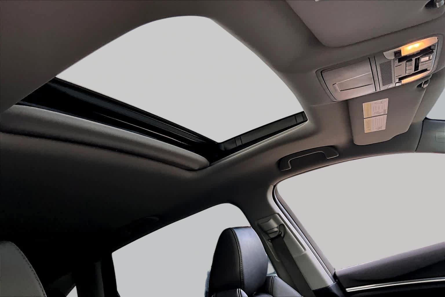 Used 2018 Acura MDX w/ Technology Package FWD image 14
