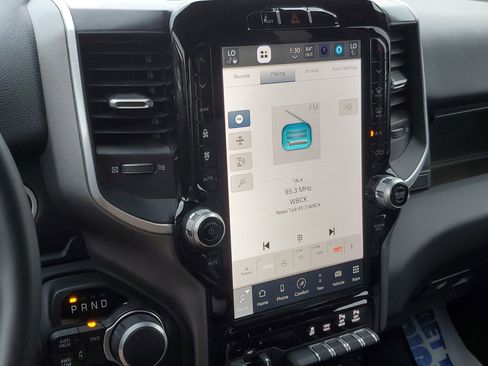 Used 2024 RAM 2500 Big Horn w/ Safety Group image 16