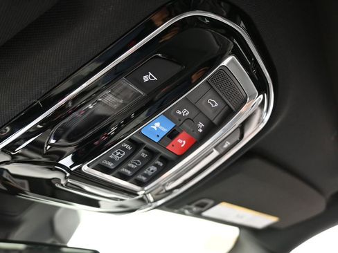 Used 2024 Jeep Grand Cherokee Overland image 38