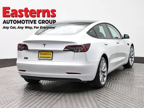 Used 2023 Tesla Model 3 Standard Range RWD image 5