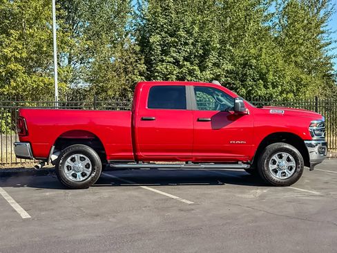 Used 2026 RAM 2500 Big Horn AWD/4WD image 2