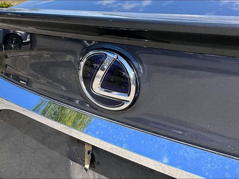 Used 2016 Lexus ES 300h image 31