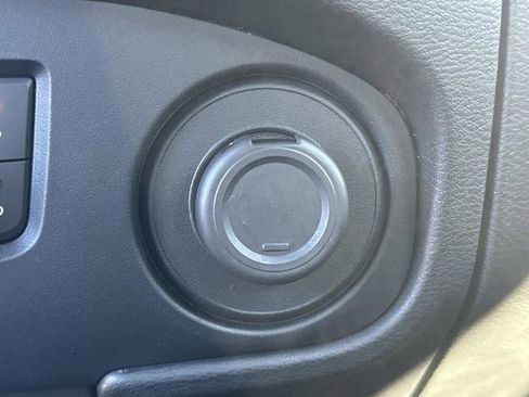 Certified 2022 Nissan Frontier PRO-4X image 11