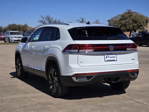 New 2025 Volkswagen Atlas Cross Sport SE image 3