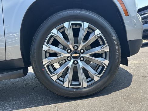 New 2026 Chevrolet Tahoe High Country w/ Sun And Tow Package RWD image 14