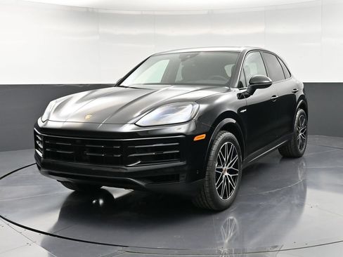 New 2026 Porsche Cayenne E-Hybrid image 1