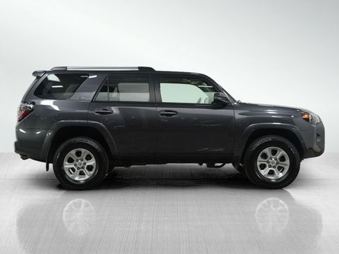 Used 2019 Toyota 4Runner SR5 Premium image 6
