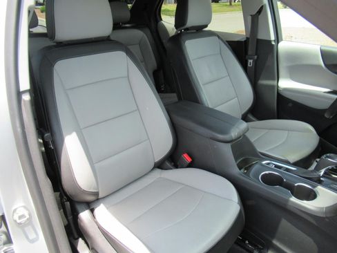 Used 2020 Chevrolet Equinox Premier FWD image 9