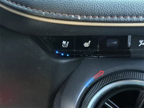 Certified 2020 Chevrolet Blazer Premier w/ Driver Confidence II Package image 23