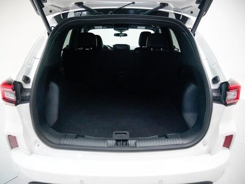 Used 2024 Ford Escape ST-Line w/ Tech Pack #1 AWD/4WD image 12