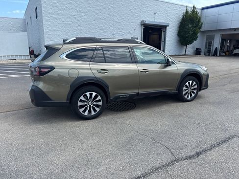Used 2024 Subaru Outback Touring XT AWD/4WD image 12