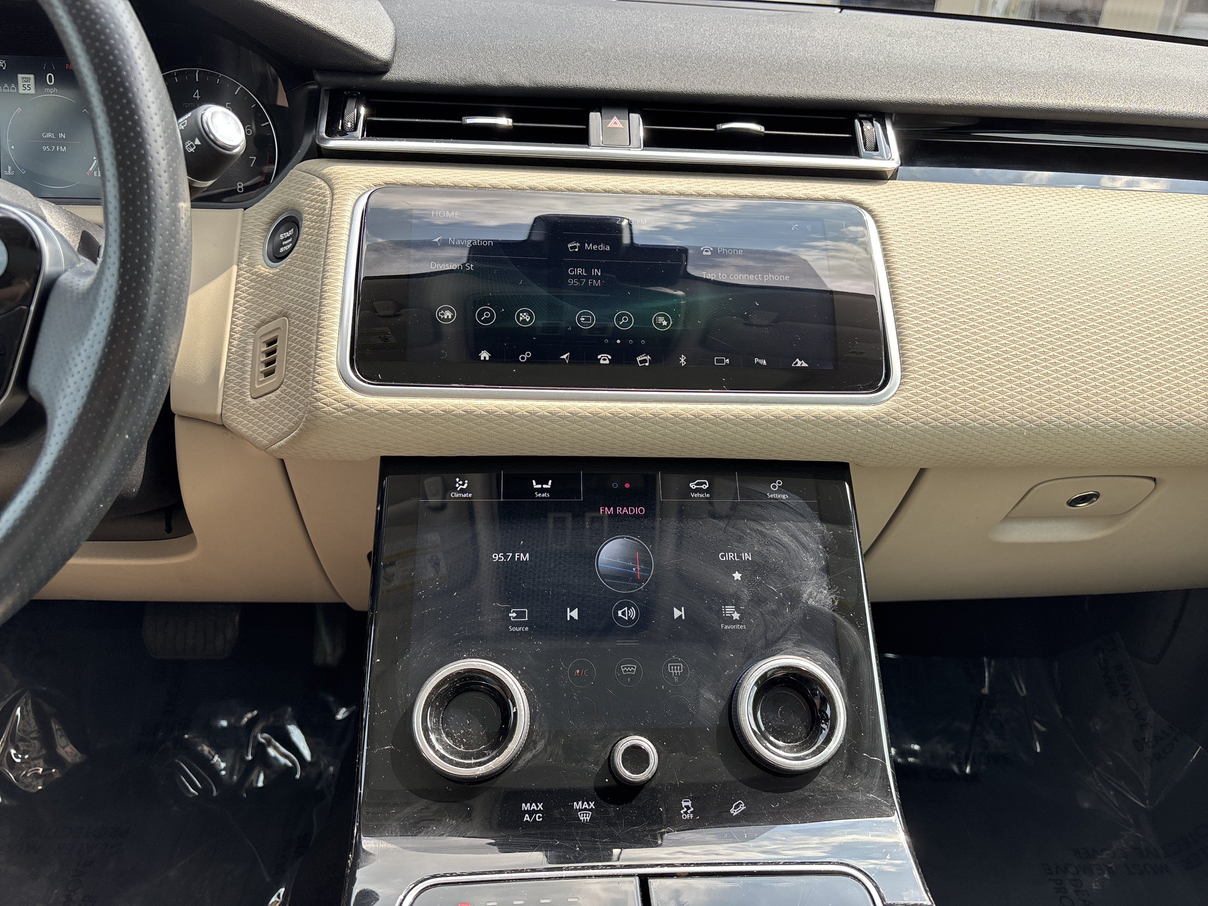 Used 2020 Land Rover Range Rover Velar S AWD/4WD image 19