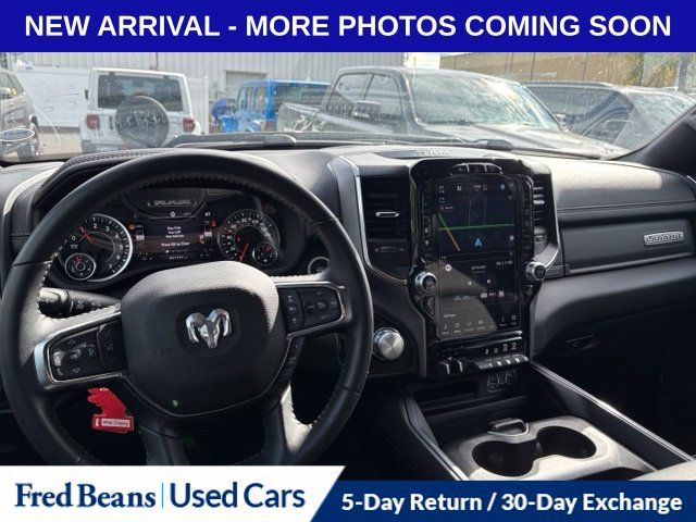 Used 2024 RAM 1500 Laramie AWD/4WD image 11