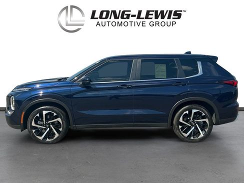 Used 2024 Mitsubishi Outlander SE FWD image 2