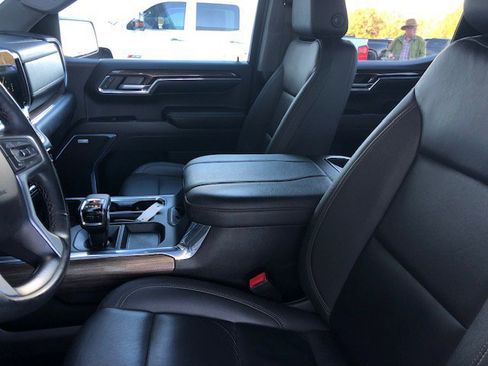 Used 2024 Chevrolet Silverado 1500 RST image 15