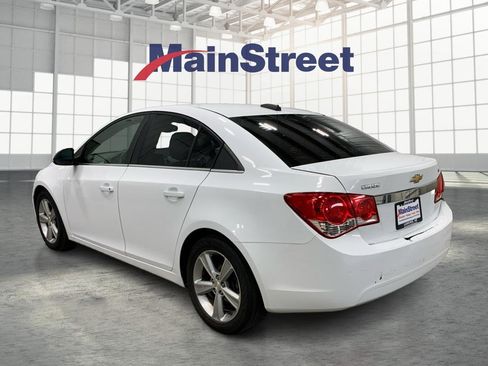 Used 2016 Chevrolet Cruze LT image 3