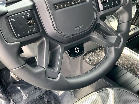 New 2026 Land Rover Defender 110 OCTA AWD/4WD image 22