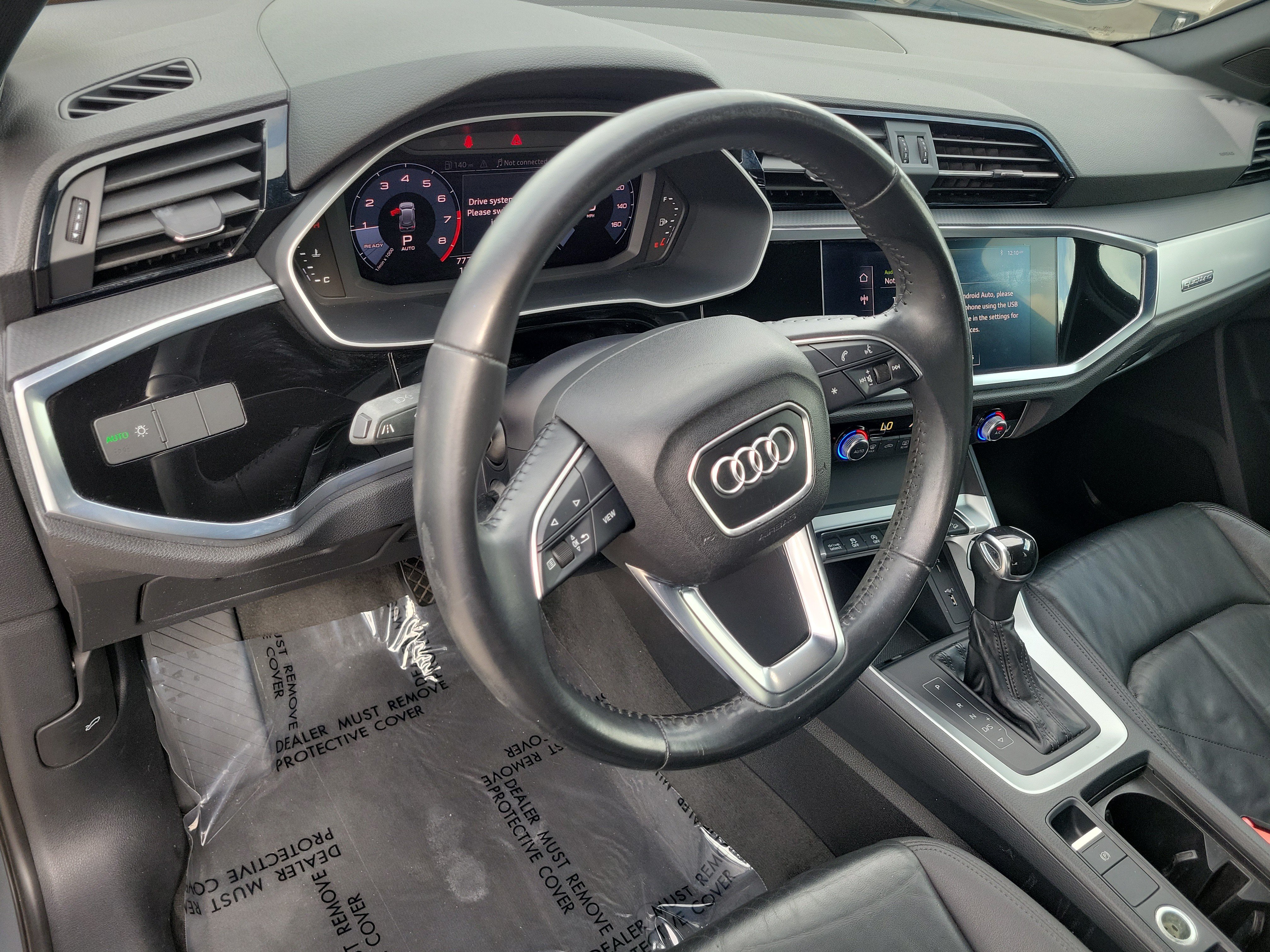 Used 2019 Audi Q3 2.0T Premium w/ Convenience Package AWD/4WD image 9