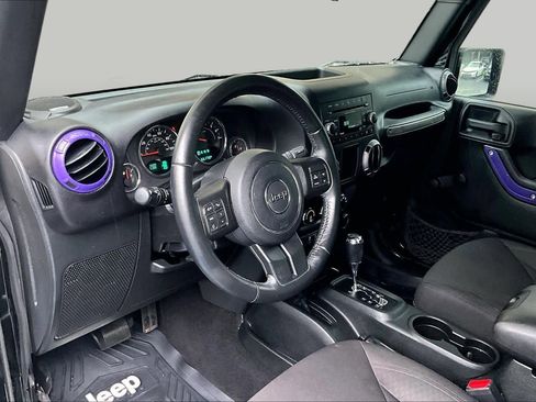 Used 2017 Jeep Wrangler Unlimited Sport w/ Connectivity Group AWD/4WD image 17