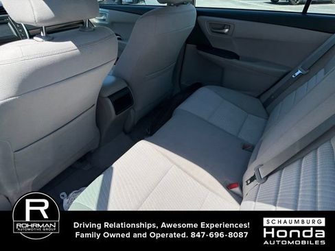 Used 2015 Toyota Camry LE FWD image 6