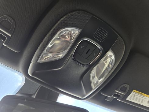 New 2026 Jeep Compass Latitude image 35