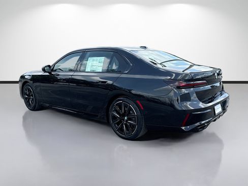 New 2026 BMW 760i xDrive w/ Executive Package AWD/4WD image 5