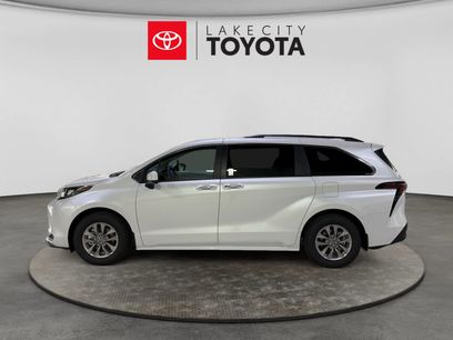 New 2026 Toyota Sienna XLE