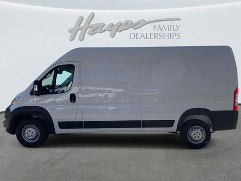 Used 2025 RAM ProMaster 2500 image 35