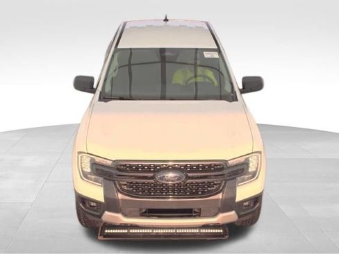 Used 2025 Ford Ranger XLT w/ FX4 Off-Road Package AWD/4WD image 2