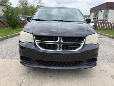 Used 2013 Dodge Grand Caravan SE image 3