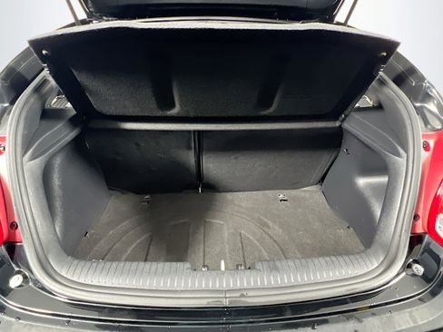 Used 2014 Hyundai Veloster image 33